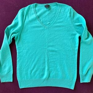 Women’s Talbot Cashmere V-Neck Turquoise Sweater